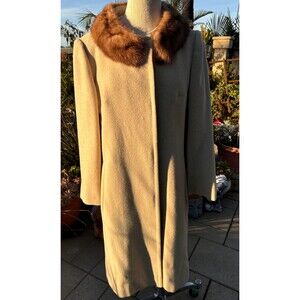 Lou Green Original Fur Collar Beige coat from the 1950s or 1960s.